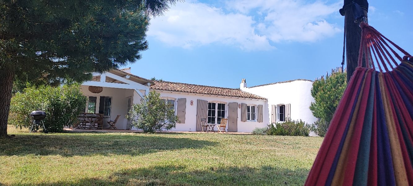 Photo 7: An accomodation located in Les Portes-en-Ré on ile de Ré.