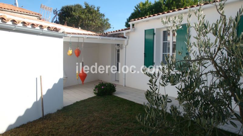 Photo 4: An accomodation located in Le Bois-Plage-en-Ré on ile de Ré.