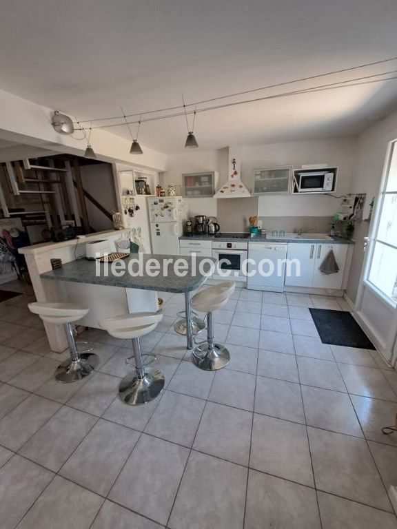 Photo 8: An accomodation located in La Flotte-en-R&eacute; on ile de R&eacute;.