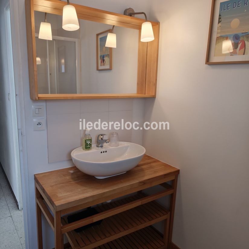 Photo 10: An accomodation located in Le Bois-Plage-en-R&eacute; on ile de R&eacute;.