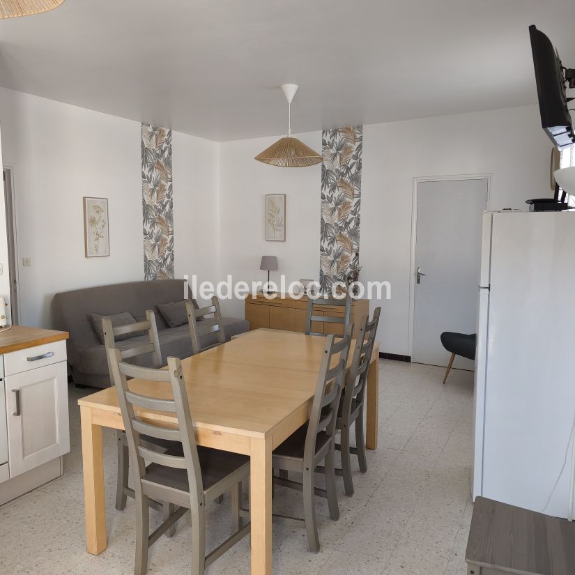 Photo 4: An accomodation located in Le Bois-Plage-en-R&eacute; on ile de R&eacute;.