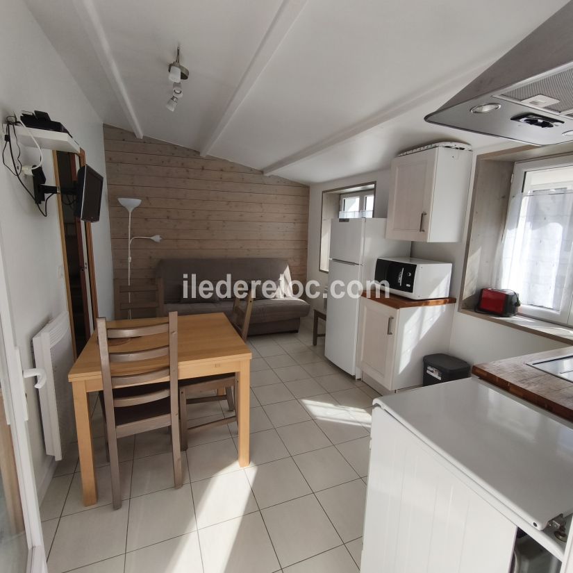 Photo 12: An accomodation located in Le Bois-Plage-en-R&eacute; on ile de R&eacute;.
