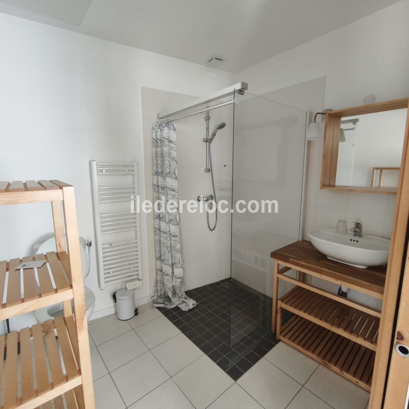 Photo 14: An accomodation located in Le Bois-Plage-en-R&eacute; on ile de R&eacute;.