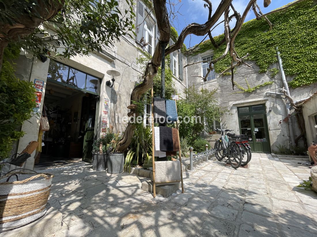 Photo 5: An accomodation located in La Flotte-en-Ré on ile de Ré.