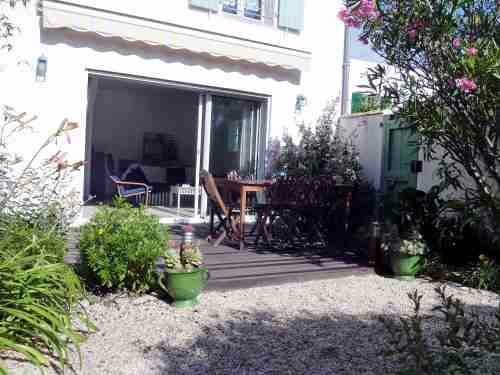 Photo 16: An accomodation located in La Flotte-en-Ré on ile de Ré.