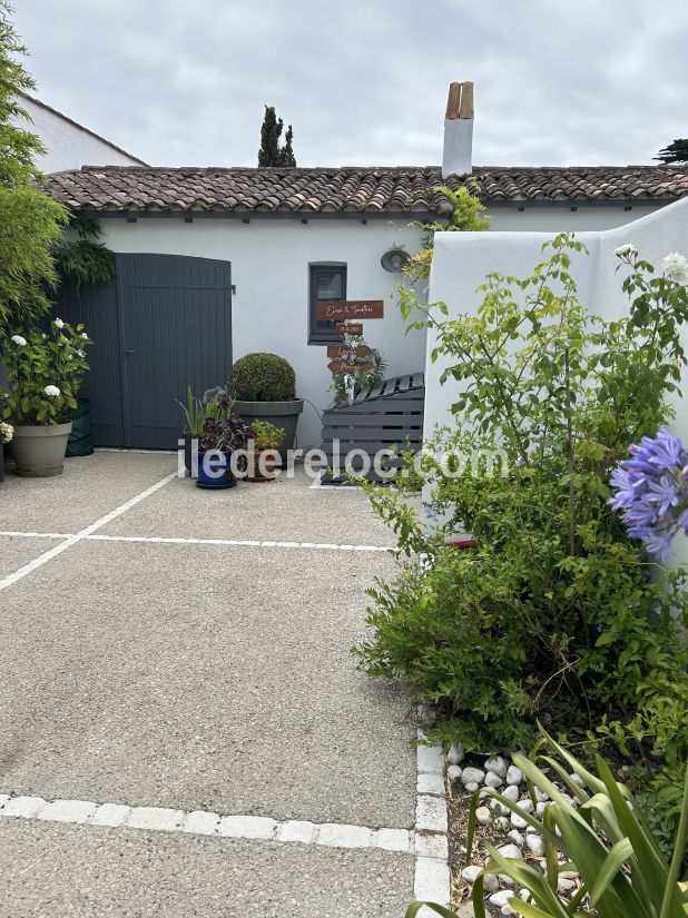 Photo 29: An accomodation located in La Couarde-sur-mer on ile de Ré.