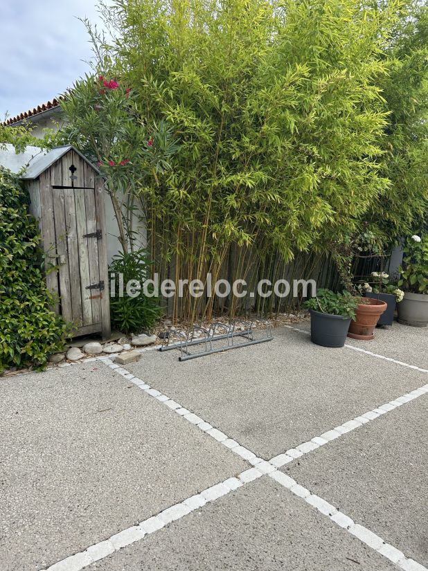 Photo 31: An accomodation located in La Couarde-sur-mer on ile de Ré.