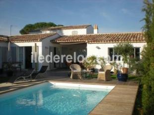 ile de ré Beautiful new house full of charm, typically rhetish style with heated pool