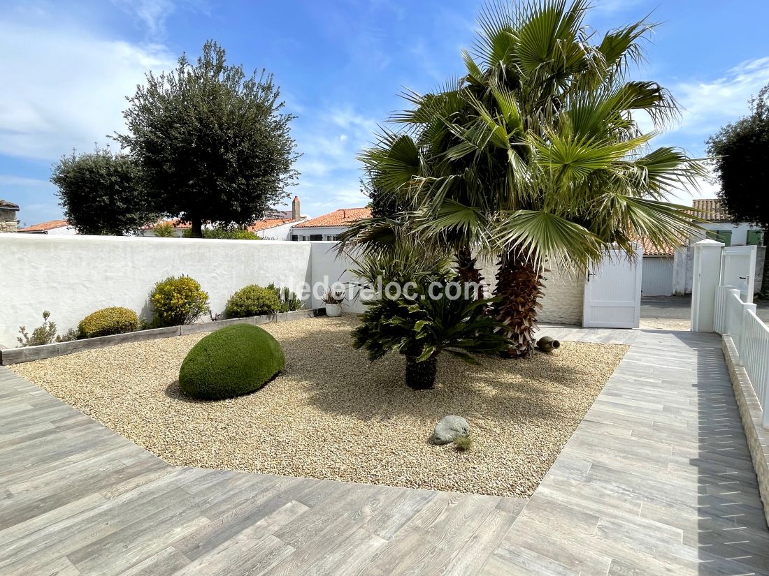 Photo 19: An accomodation located in Saint-Martin-de-Ré on ile de Ré.