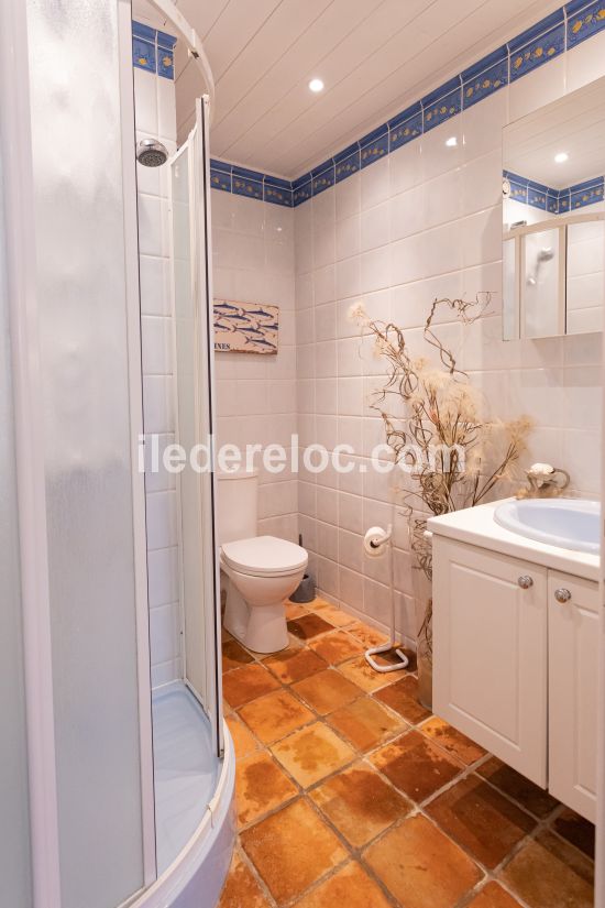 Photo 8: An accomodation located in La Flotte-en-R&eacute; on ile de R&eacute;.