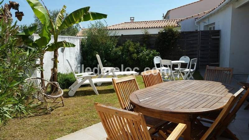 Photo 4: An accomodation located in La Flotte-en-Ré on ile de Ré.