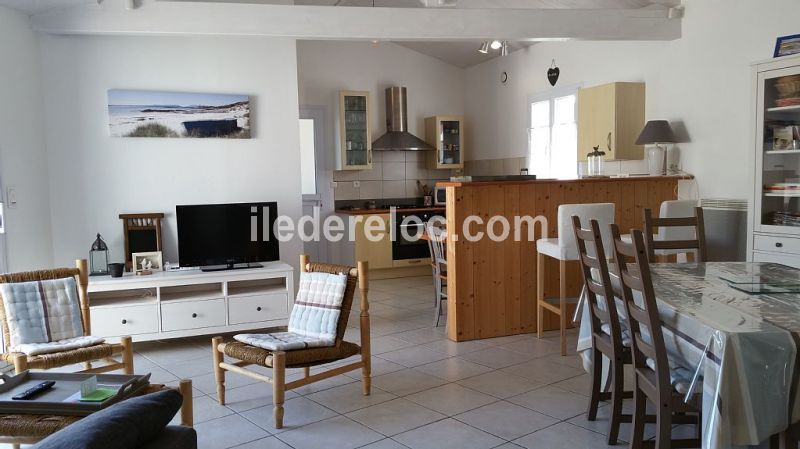 Photo 6: An accomodation located in La Flotte-en-Ré on ile de Ré.