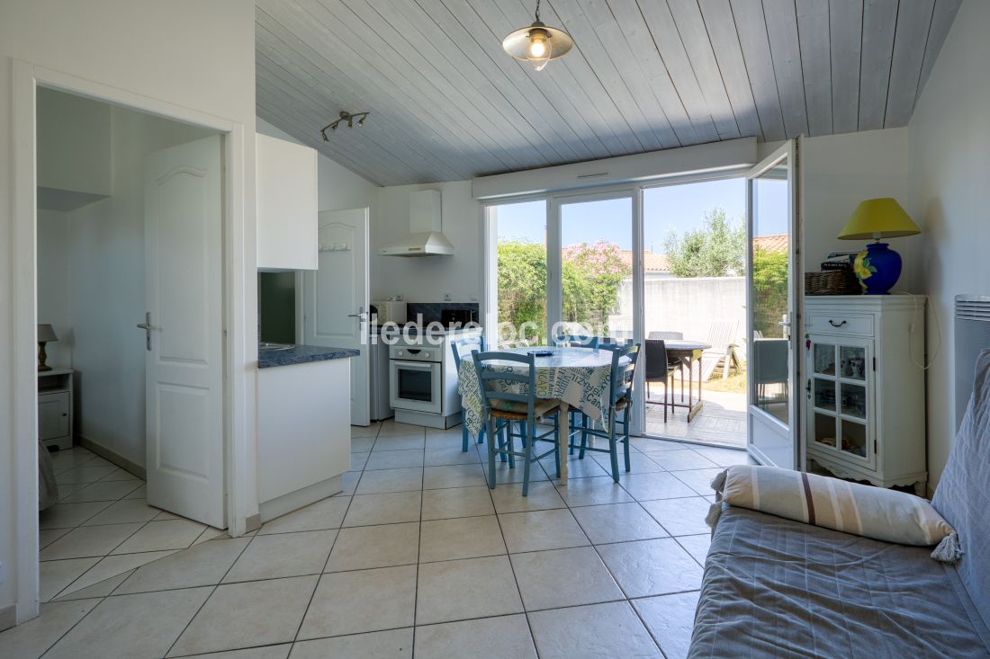 Photo 4: An accomodation located in La Flotte-en-R&eacute; on ile de R&eacute;.