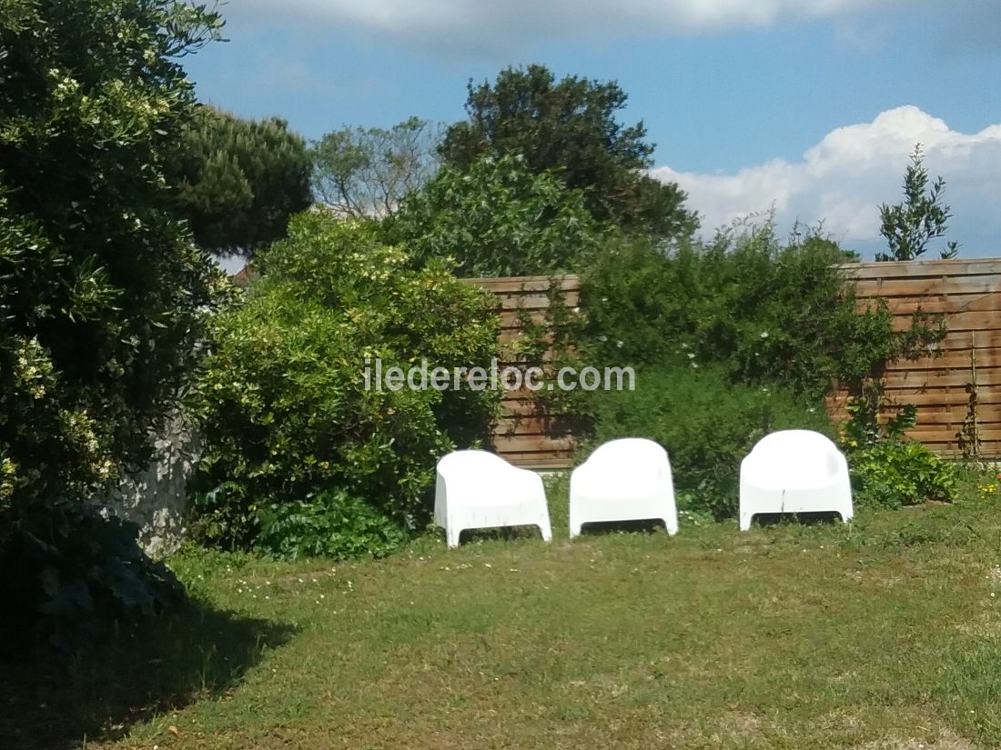 Photo 32: An accomodation located in Sainte-Marie-de-R&eacute; on ile de R&eacute;.