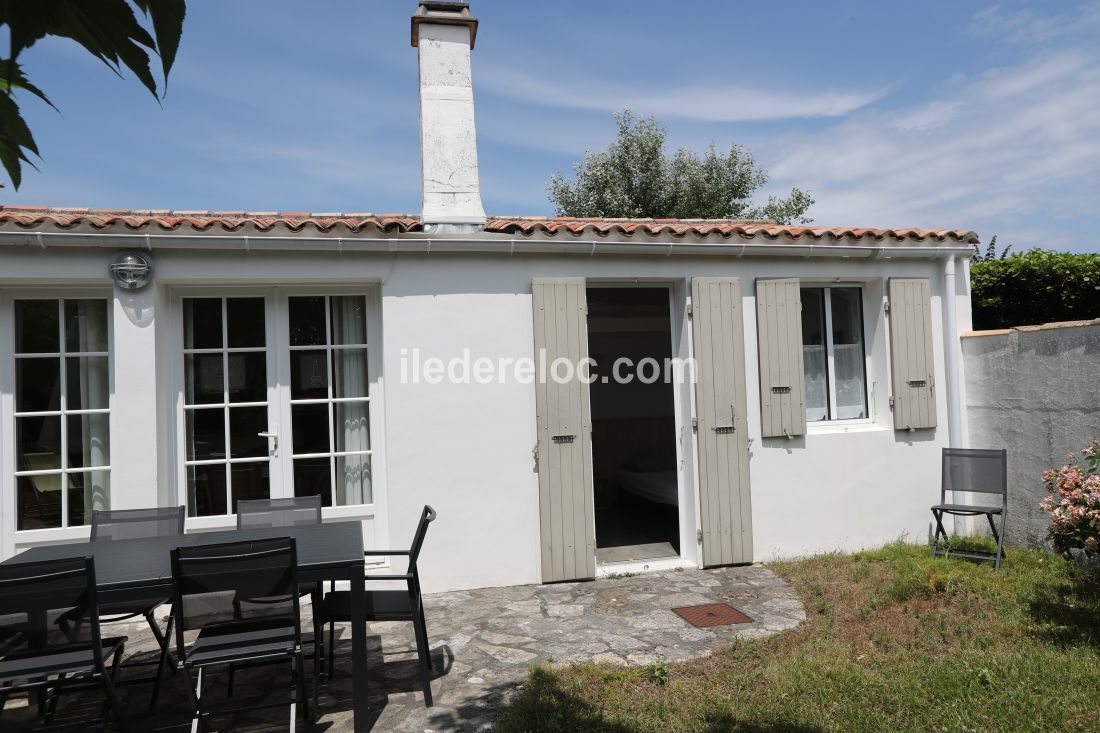 Photo 13: An accomodation located in Les Portes-en-Ré on ile de Ré.