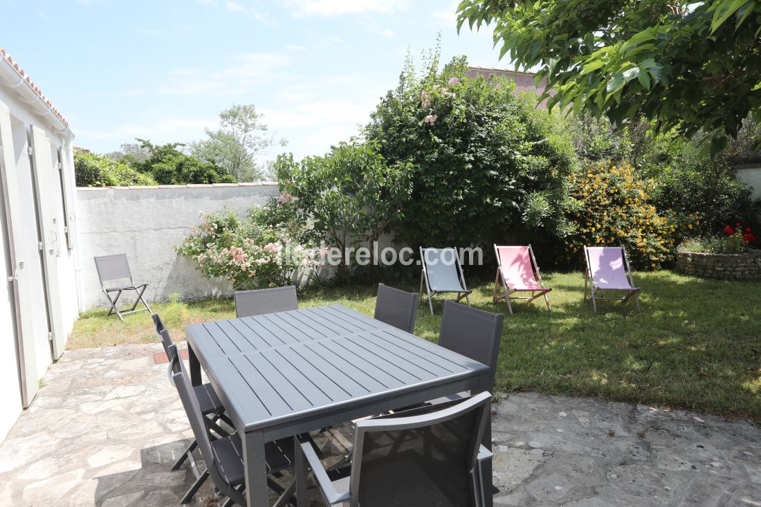 Photo 11: An accomodation located in Les Portes-en-Ré on ile de Ré.