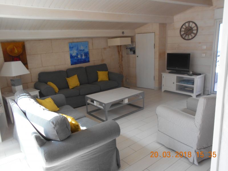 Photo 5: An accomodation located in La Couarde-sur-mer on ile de Ré.