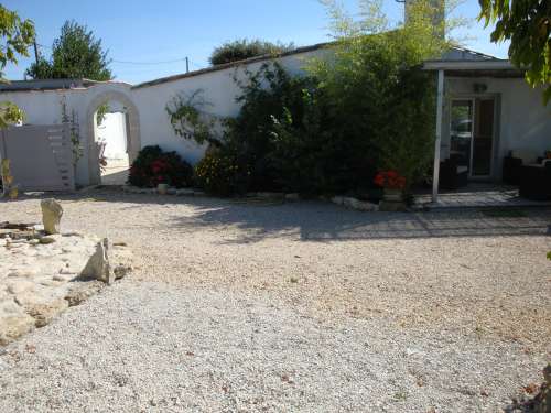 Photo 4: An accomodation located in La Couarde-sur-mer on ile de Ré.