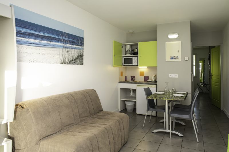 Photo 11: An accomodation located in Sainte-Marie-de-Ré on ile de Ré.