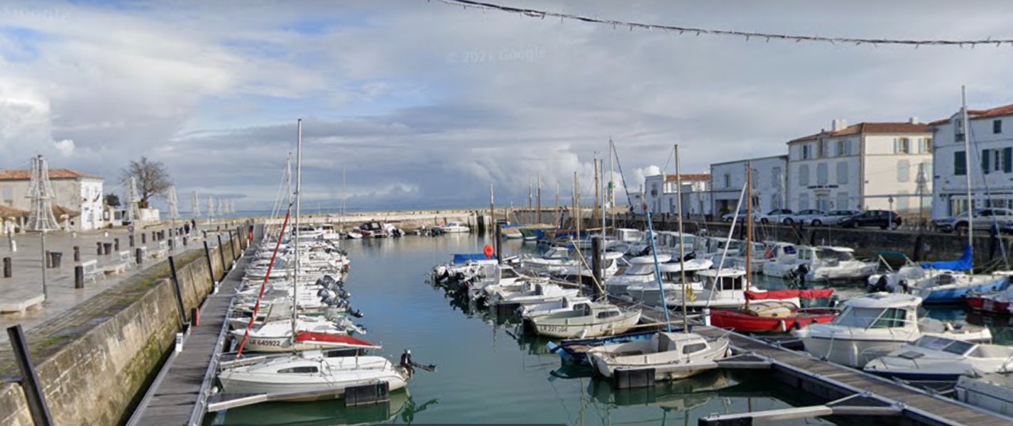 Photo 15: An accomodation located in La Flotte-en-Ré on ile de Ré.