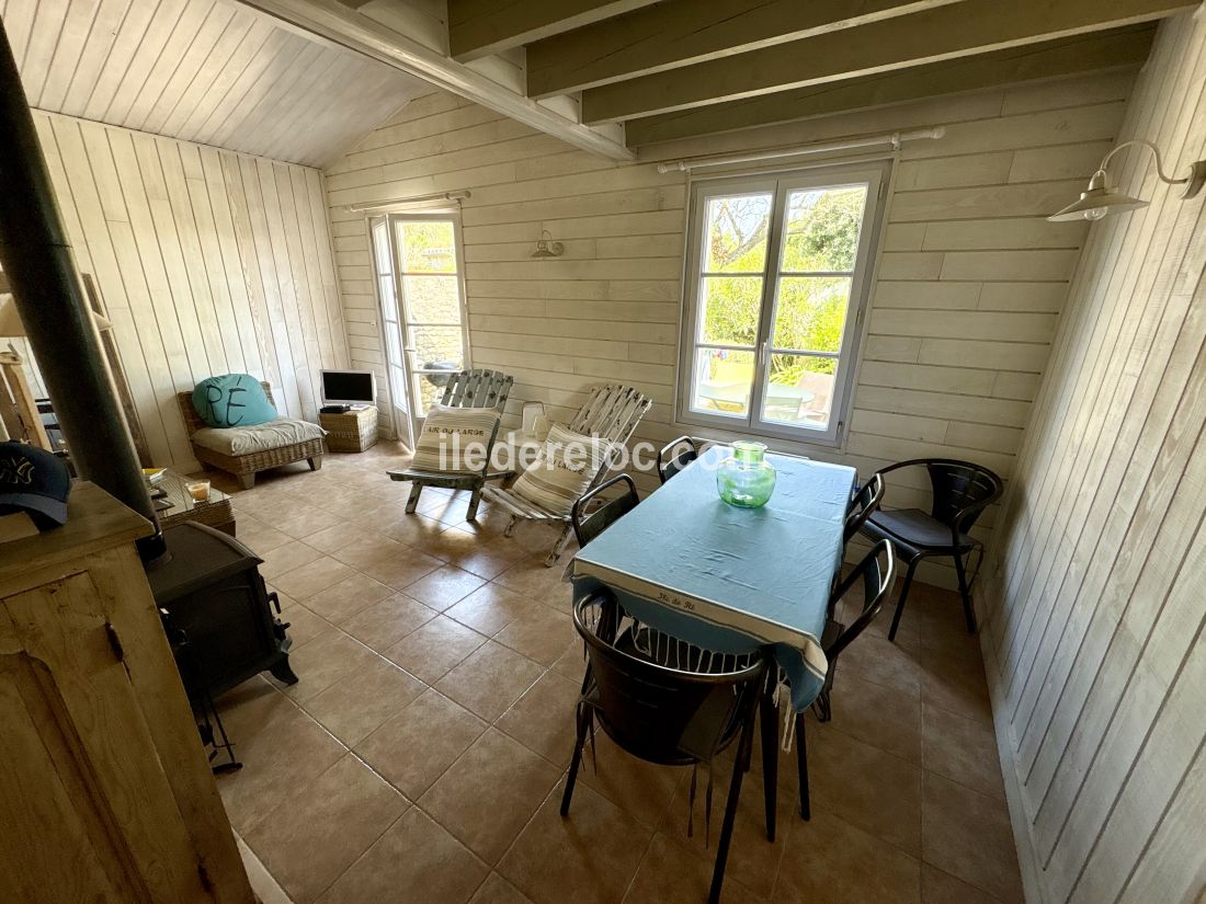 Photo 12: An accomodation located in Loix on ile de R&eacute;.