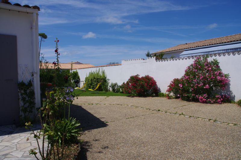 Photo 4: An accomodation located in La Couarde-sur-mer on ile de Ré.