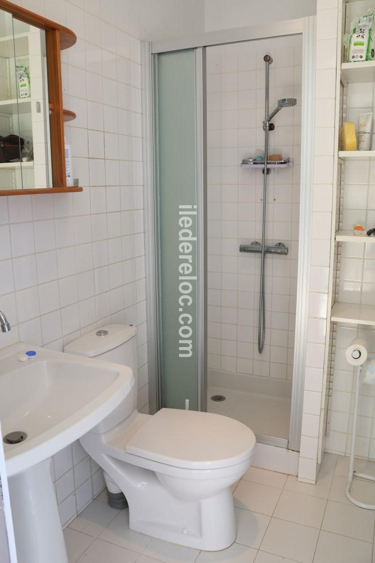 Photo 21: An accomodation located in La Couarde-sur-mer on ile de Ré.