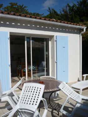 Photo 4: An accomodation located in Le Bois-Plage-en-Ré on ile de Ré.