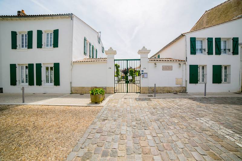 Photo 17: An accomodation located in Saint-Martin-de-Ré on ile de Ré.