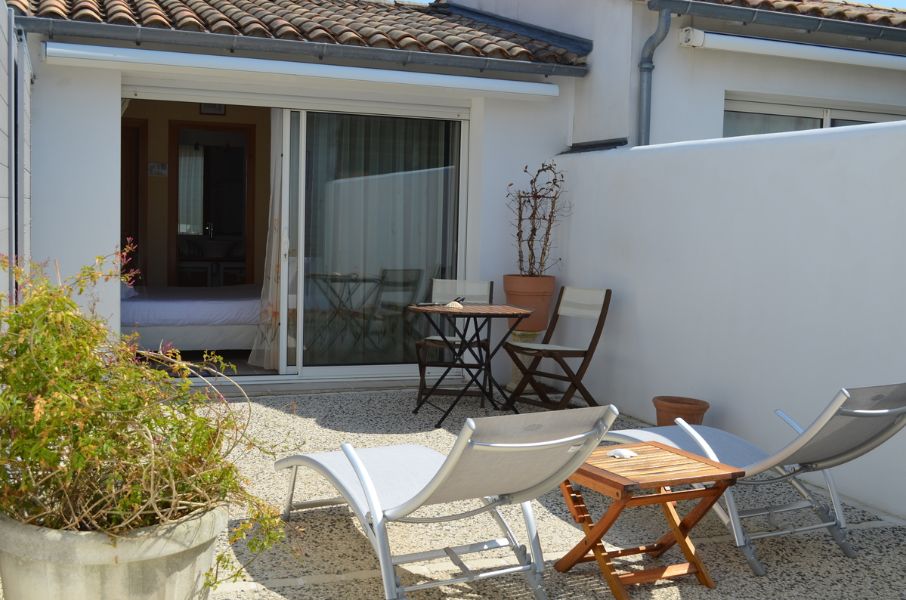 Photo 4: An accomodation located in Saint-Martin-de-Ré on ile de Ré.