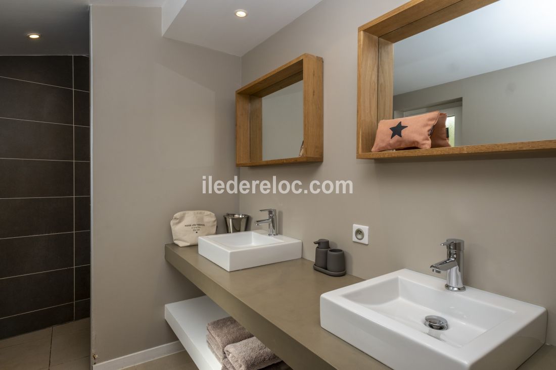Photo 14: An accomodation located in La Couarde-sur-mer on ile de Ré.