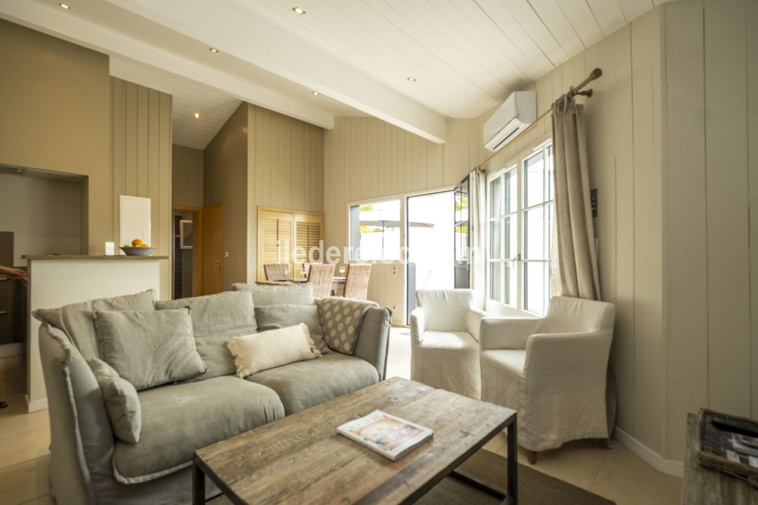Photo 5: An accomodation located in La Couarde-sur-mer on ile de Ré.