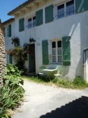 ile de ré Charming fisherman's house in the heart of the village. 4 people