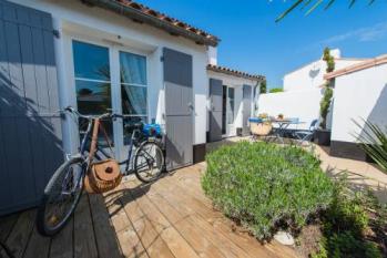 Ile de Ré:Charming villa 300m from the beach