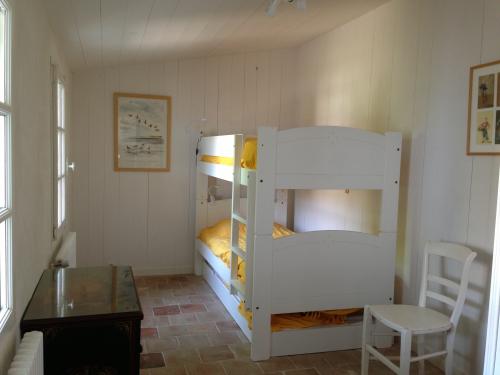 Photo 8: An accomodation located in Saint-Martin-de-Ré on ile de Ré.