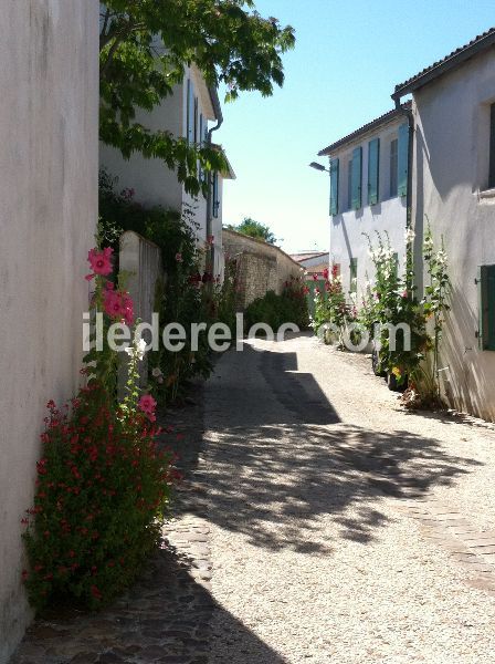 Photo 11: An accomodation located in La Flotte-en-Ré on ile de Ré.