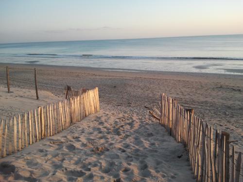 Photo 10: An accomodation located in La Couarde-sur-mer on ile de Ré.