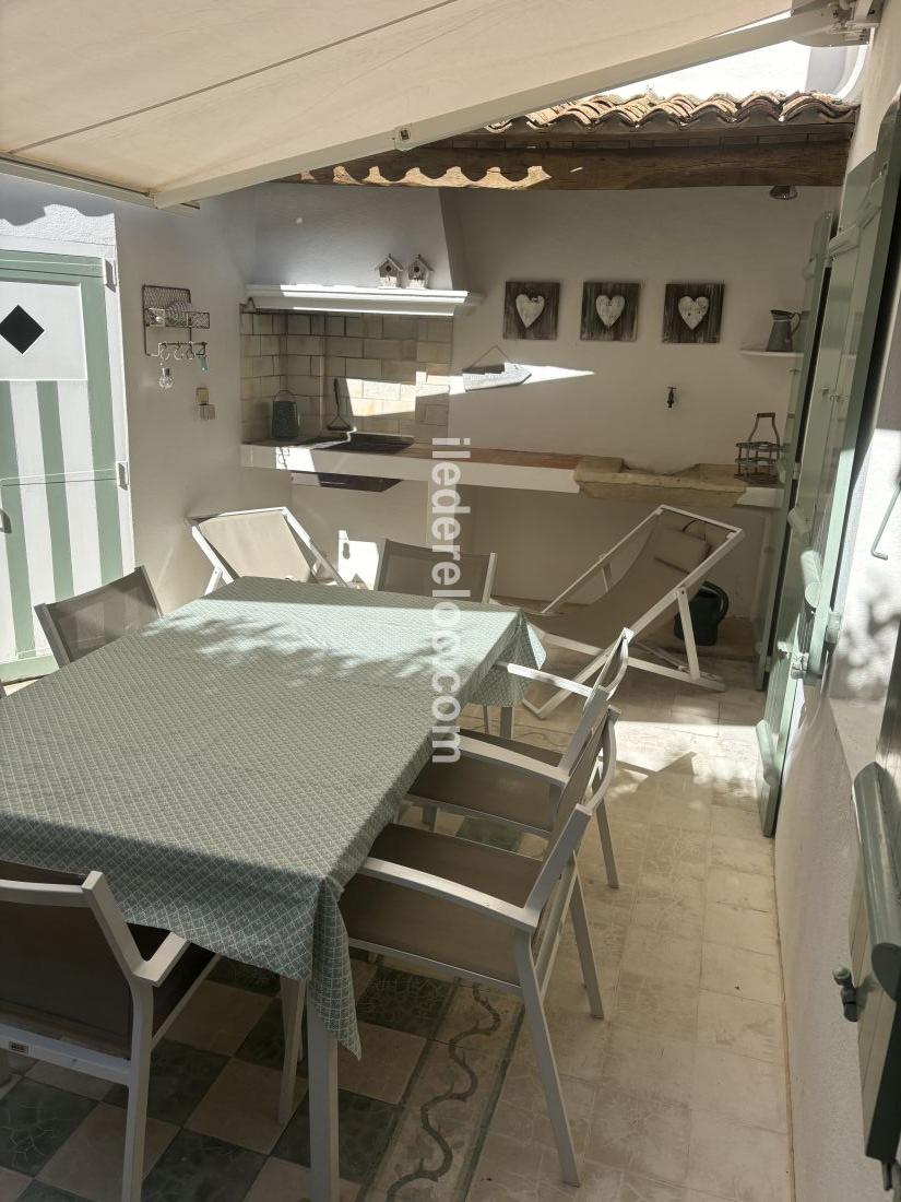 Photo 19: An accomodation located in Le Bois-Plage-en-Ré on ile de Ré.