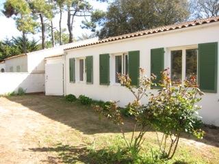 Photo 8: An accomodation located in La Couarde-sur-mer on ile de Ré.