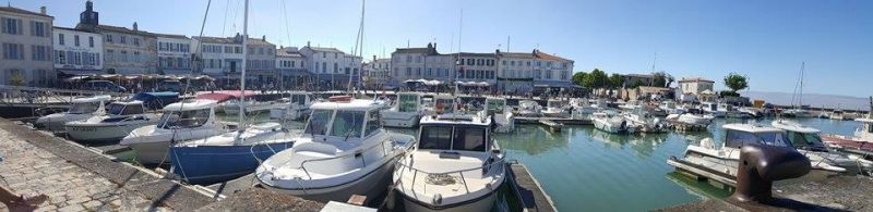 Photo 11: An accomodation located in La Flotte-en-Ré on ile de Ré.