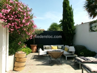 Ile de Ré:Charming house near beach and center with garden