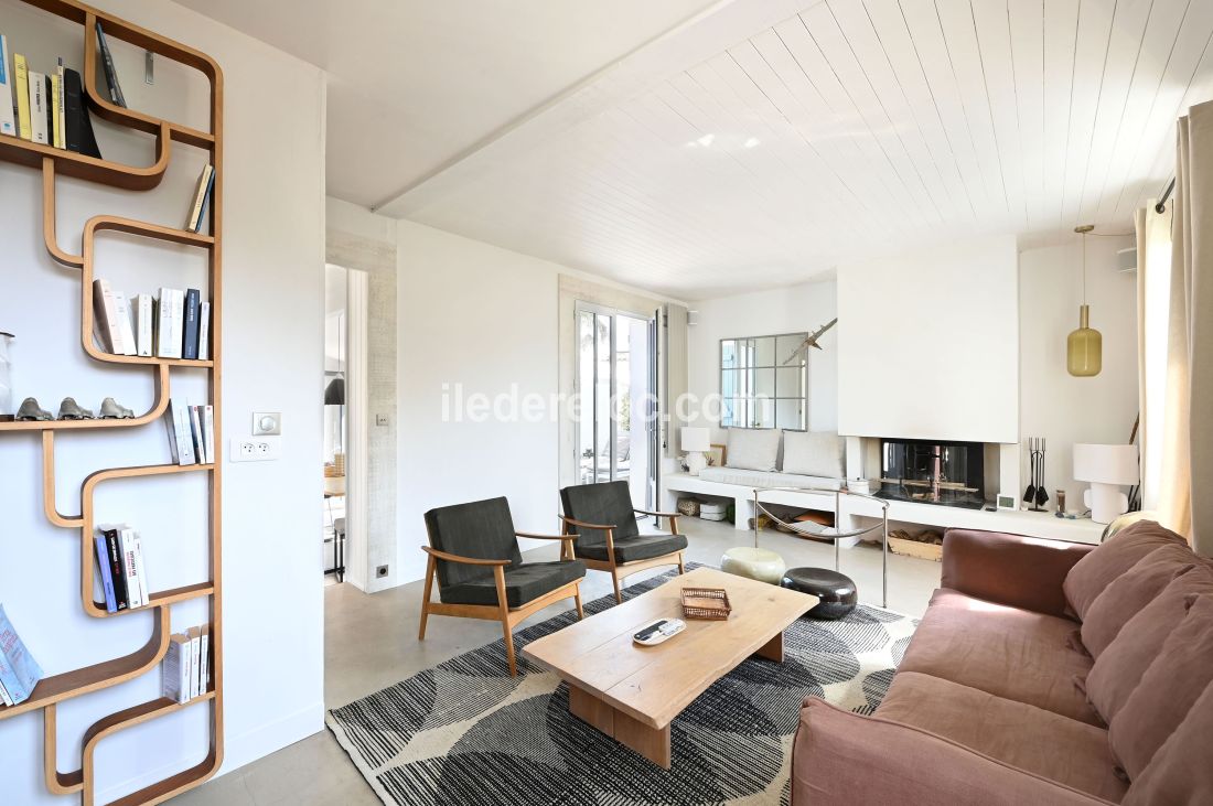 Photo 9: An accomodation located in Les Portes-en-Ré on ile de Ré.