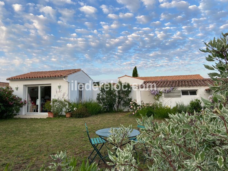 Photo 37: An accomodation located in Le Bois-Plage-en-Ré on ile de Ré.