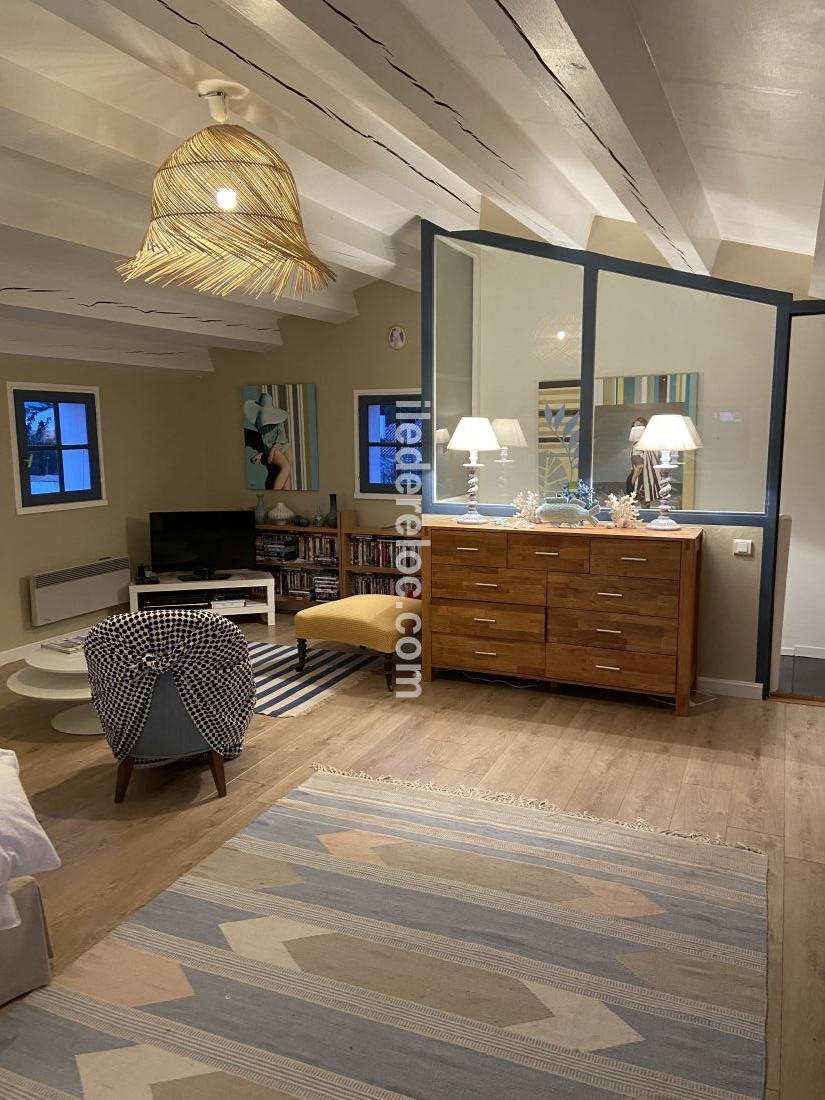 Photo 42: An accomodation located in Le Bois-Plage-en-R&eacute; on ile de R&eacute;.