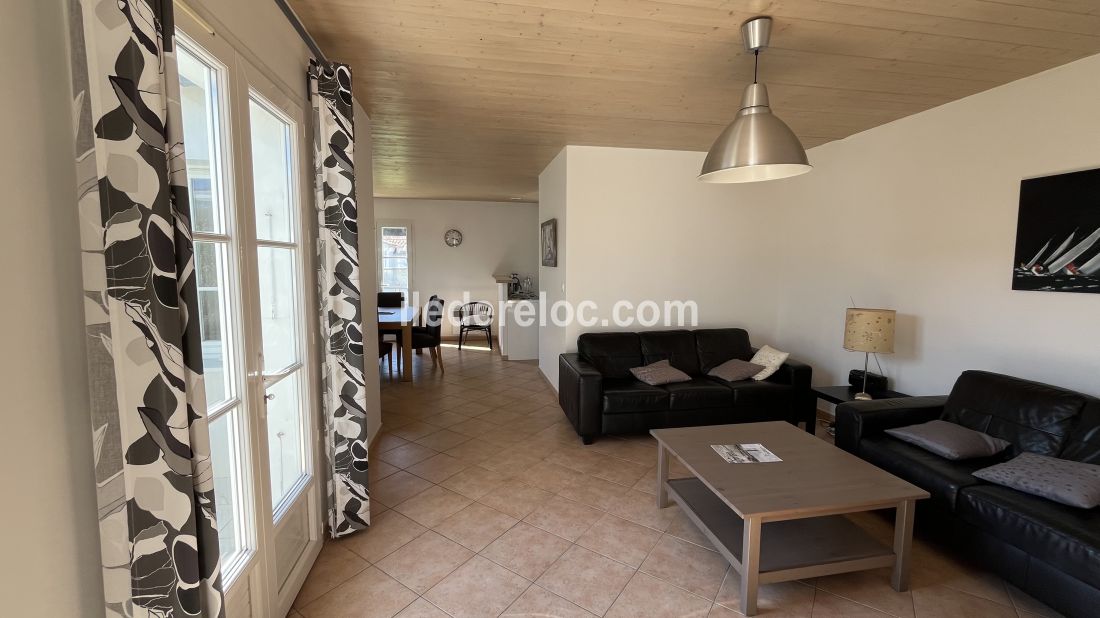 Photo 14: An accomodation located in Le Bois-Plage-en-R&eacute; on ile de R&eacute;.