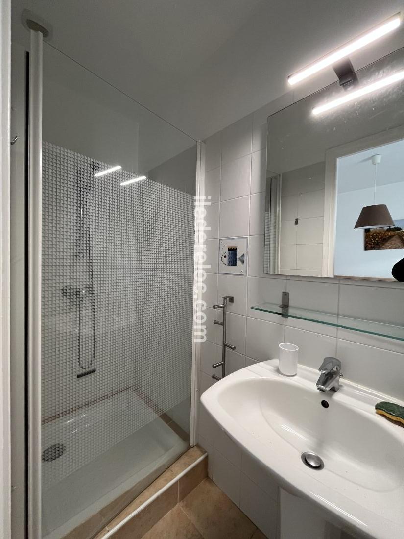 Photo 20: An accomodation located in Le Bois-Plage-en-R&eacute; on ile de R&eacute;.