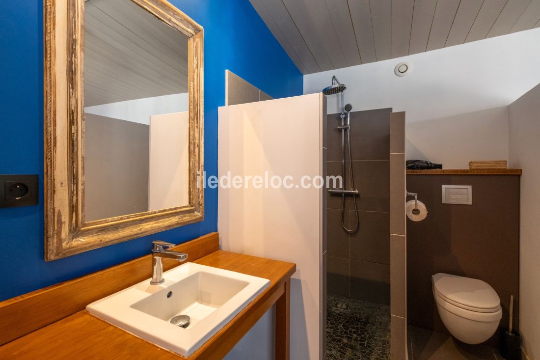Photo 8: An accomodation located in La Flotte-en-R&eacute; on ile de R&eacute;.