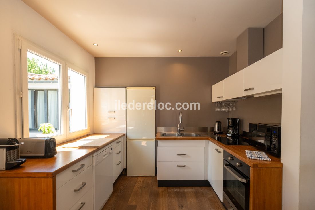 Photo 5: An accomodation located in La Flotte-en-R&eacute; on ile de R&eacute;.