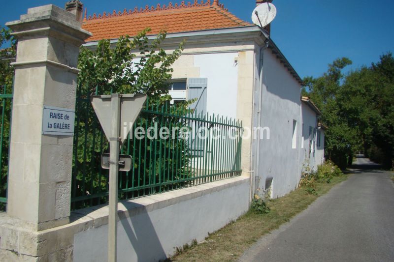 Photo 13: An accomodation located in Saint-Martin-de-Ré on ile de Ré.