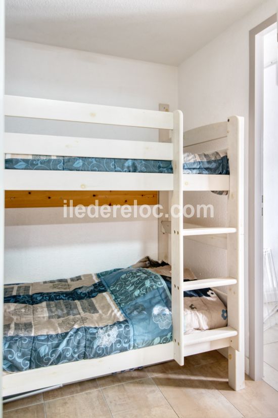 Photo 11: An accomodation located in Saint-Martin-de-R&eacute; on ile de R&eacute;.